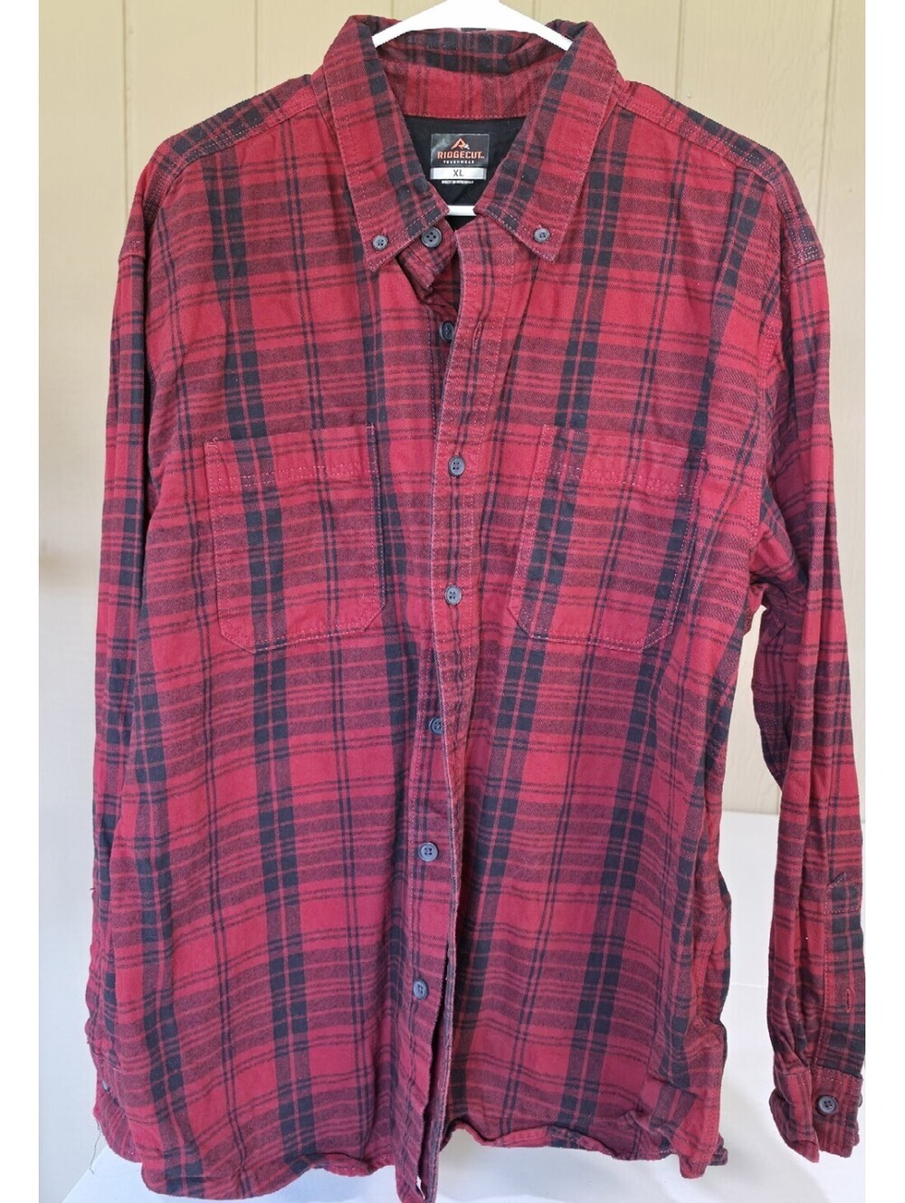 Ridgecut Men's XL Red/Black Plaid Long Sleeve Button-Down Button-Up Shirt